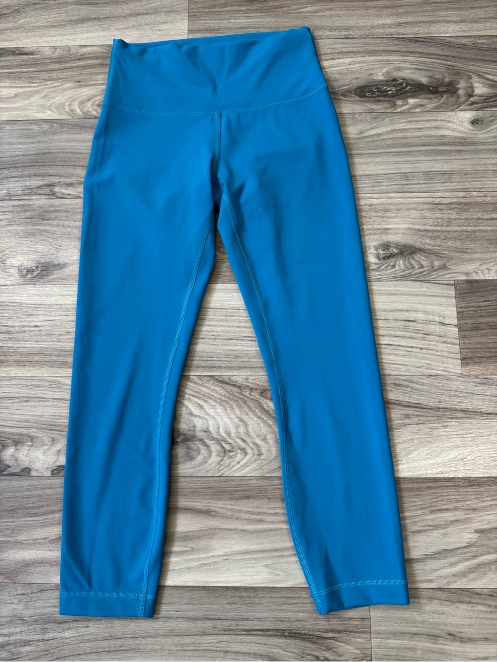 Lululemon Wunder Train High-Rise Crop 23" Hawaiian Blue Size 6